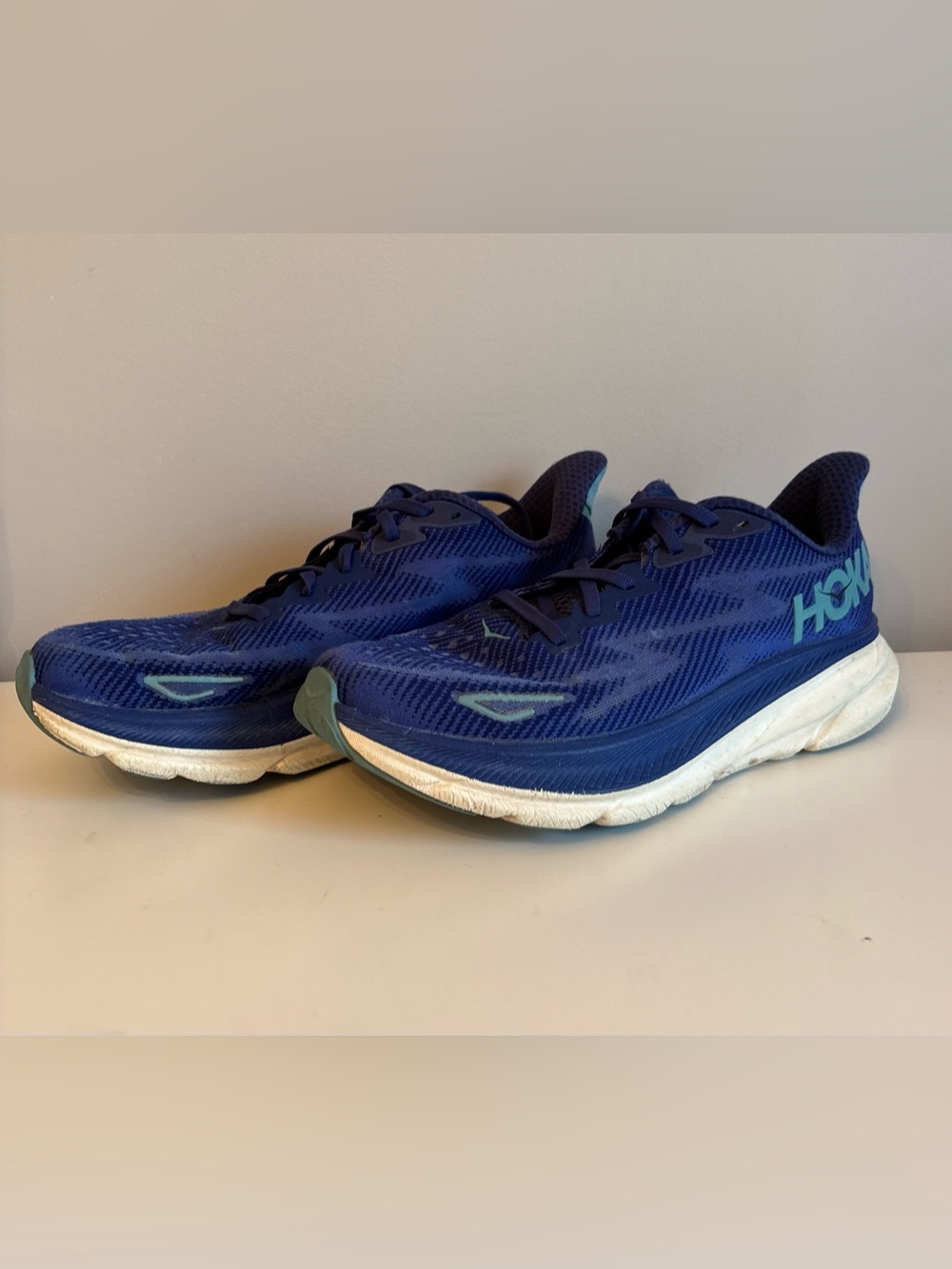 Women’s Navy Hoka One One Clifton 9 Running Shoes Sneakers Size 9